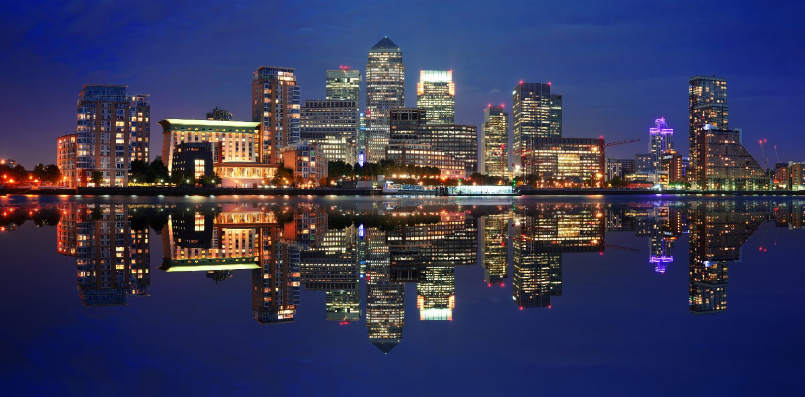 Canary Wharf business district at night