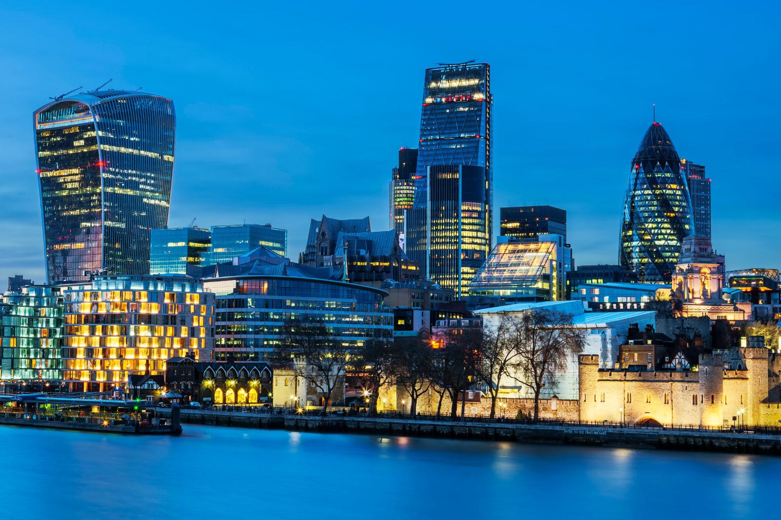 London skyline at night